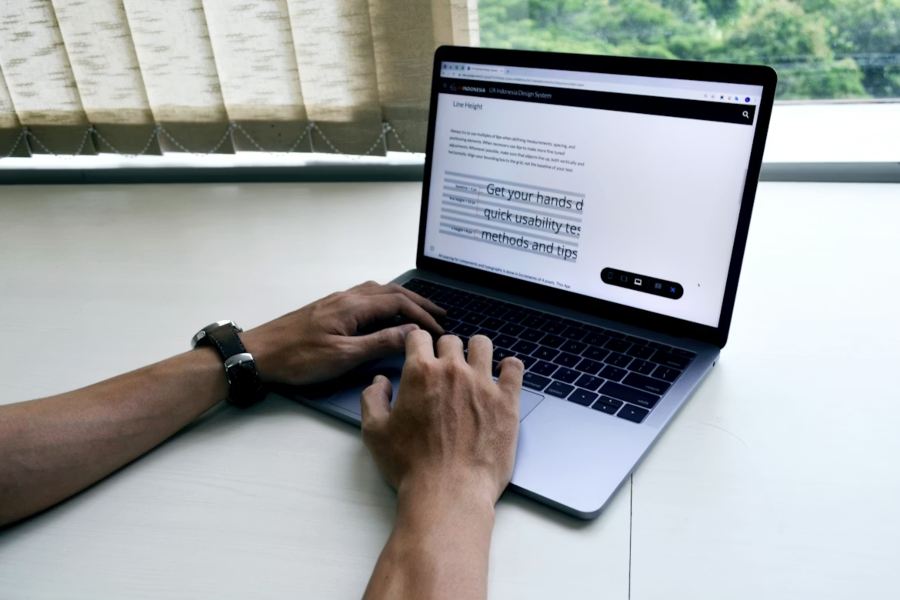 How to Paraphrase AI Generated Text