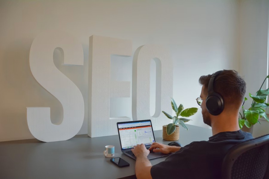 How SEO Services for Lawyers Drive Qualified Leads to a Law Firm